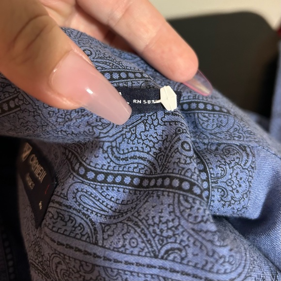 Cremieux Classics- soft blue color with paisley pattern& lines- size l - Picture 7 of 9